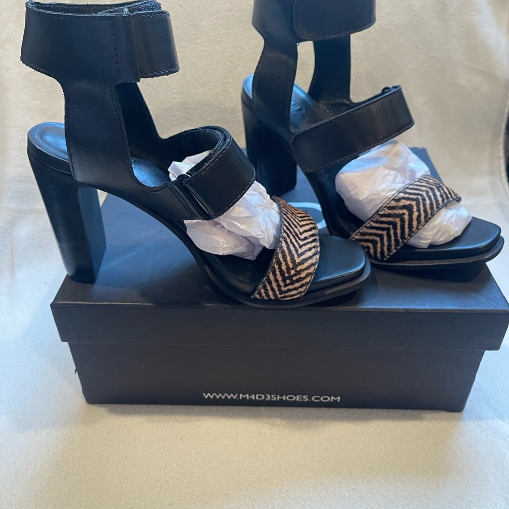 #9 M4D3 Women’s Leather/Cowhide Sandals 🔥 - Picture 2 of 5